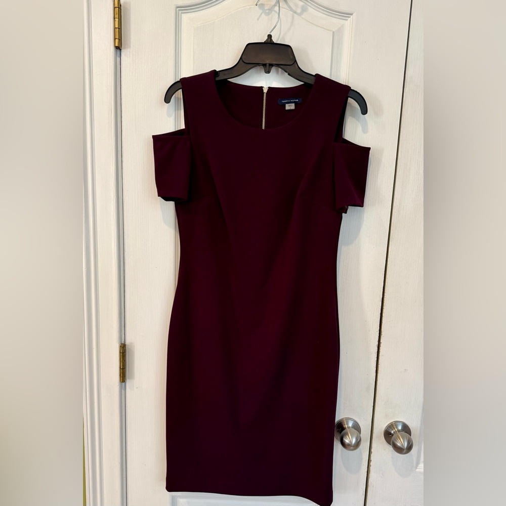 Tommy Hilfiger cold shoulder dress size 6